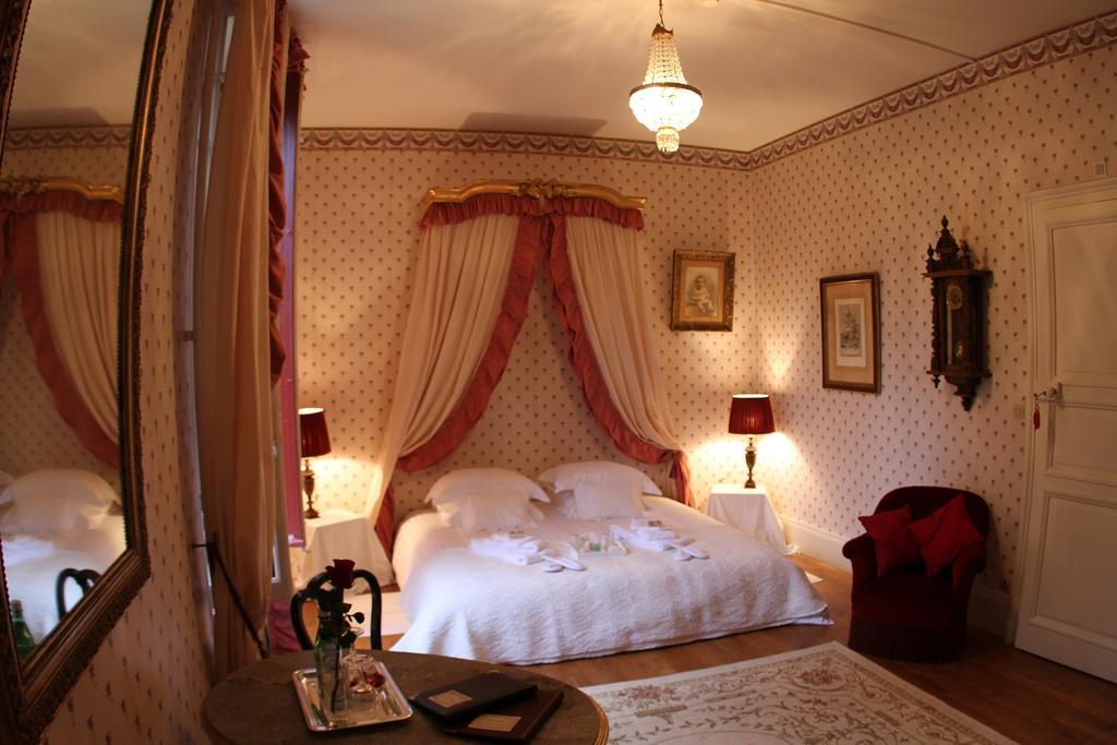 Chateau Du Breuil Gevrolles Quarto foto