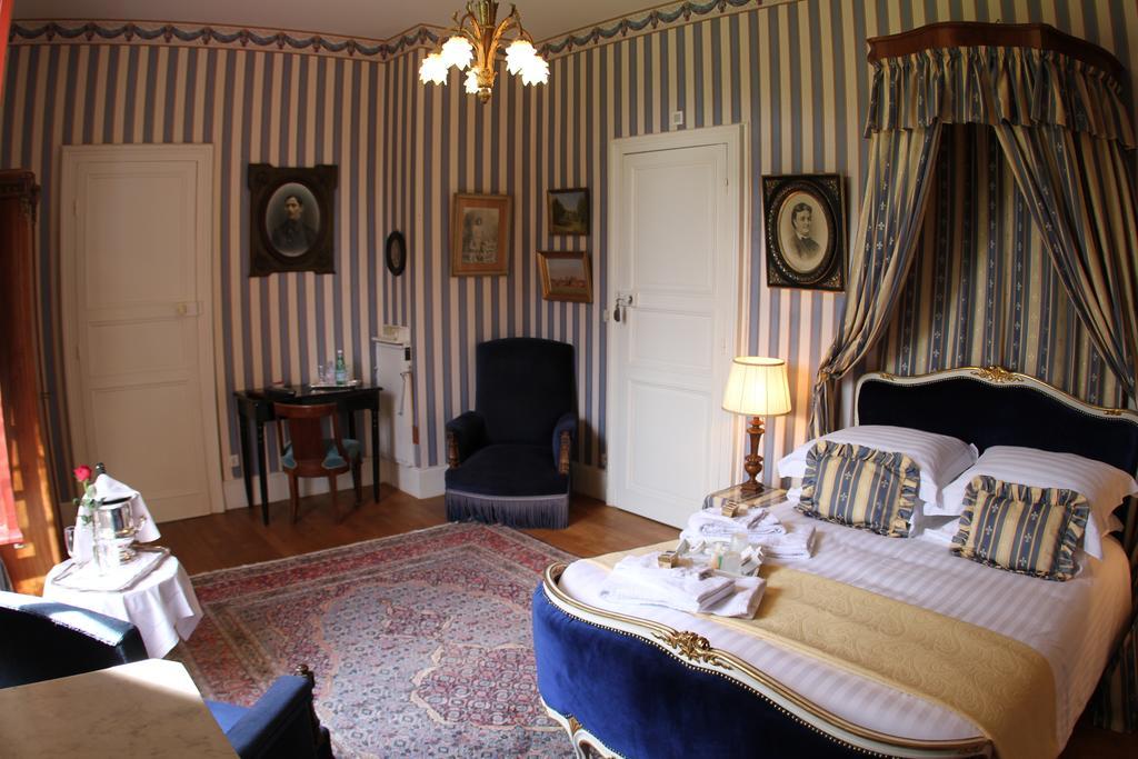 Chateau Du Breuil Gevrolles Quarto foto
